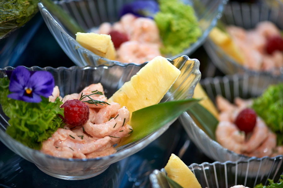 Apérohäppchen vom Catering der Zürichsee Gastro auf dem MS Etzel